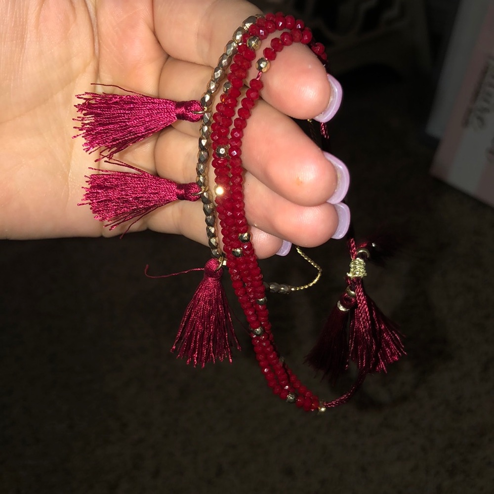 adjustable burgundy/gold tassel SET